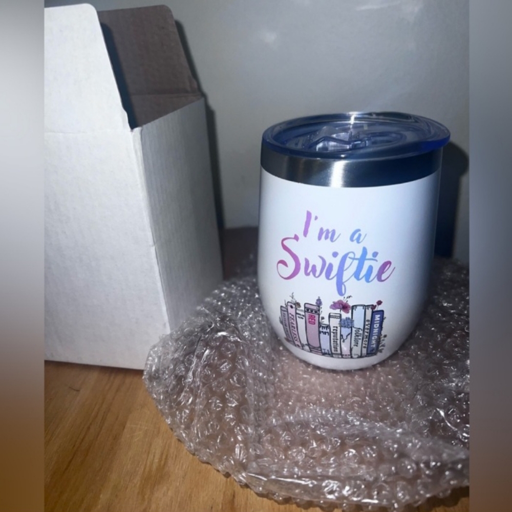 Nwt I'm A Swiftie wine tumbler Taylor swift